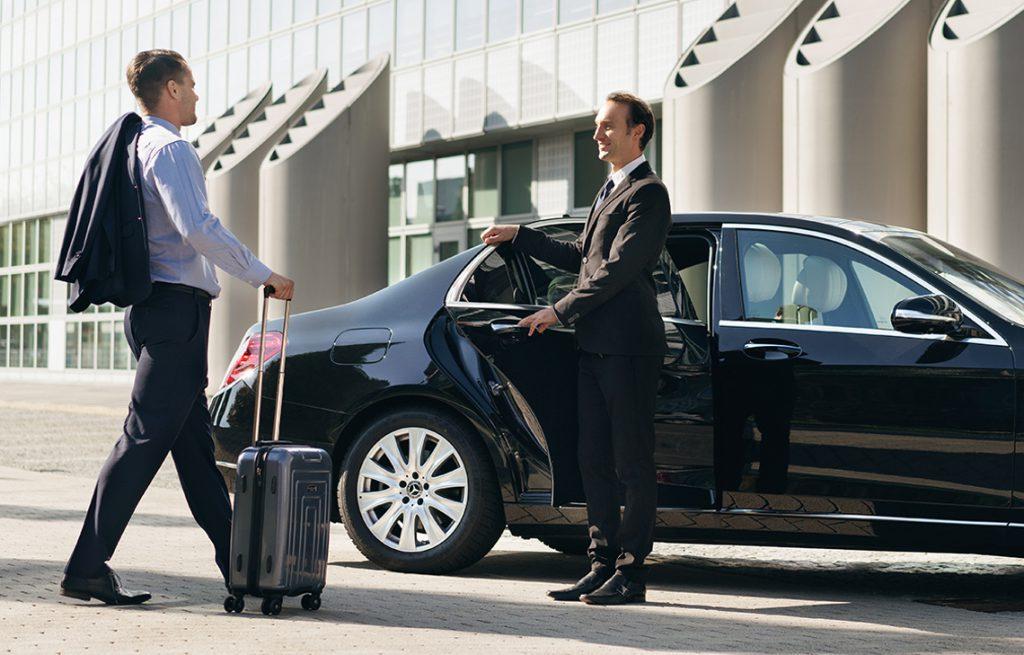 Upgrade Your Toronto Airport Taxi with Sedans, SUVs, Vans, and Buses.